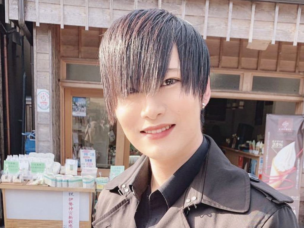 伴仲秀斗さん